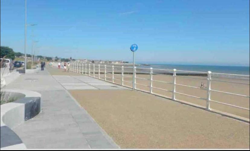 Luxury Modern 1Bed Sea View Apartment Rhôs-on-Sea 外观 照片